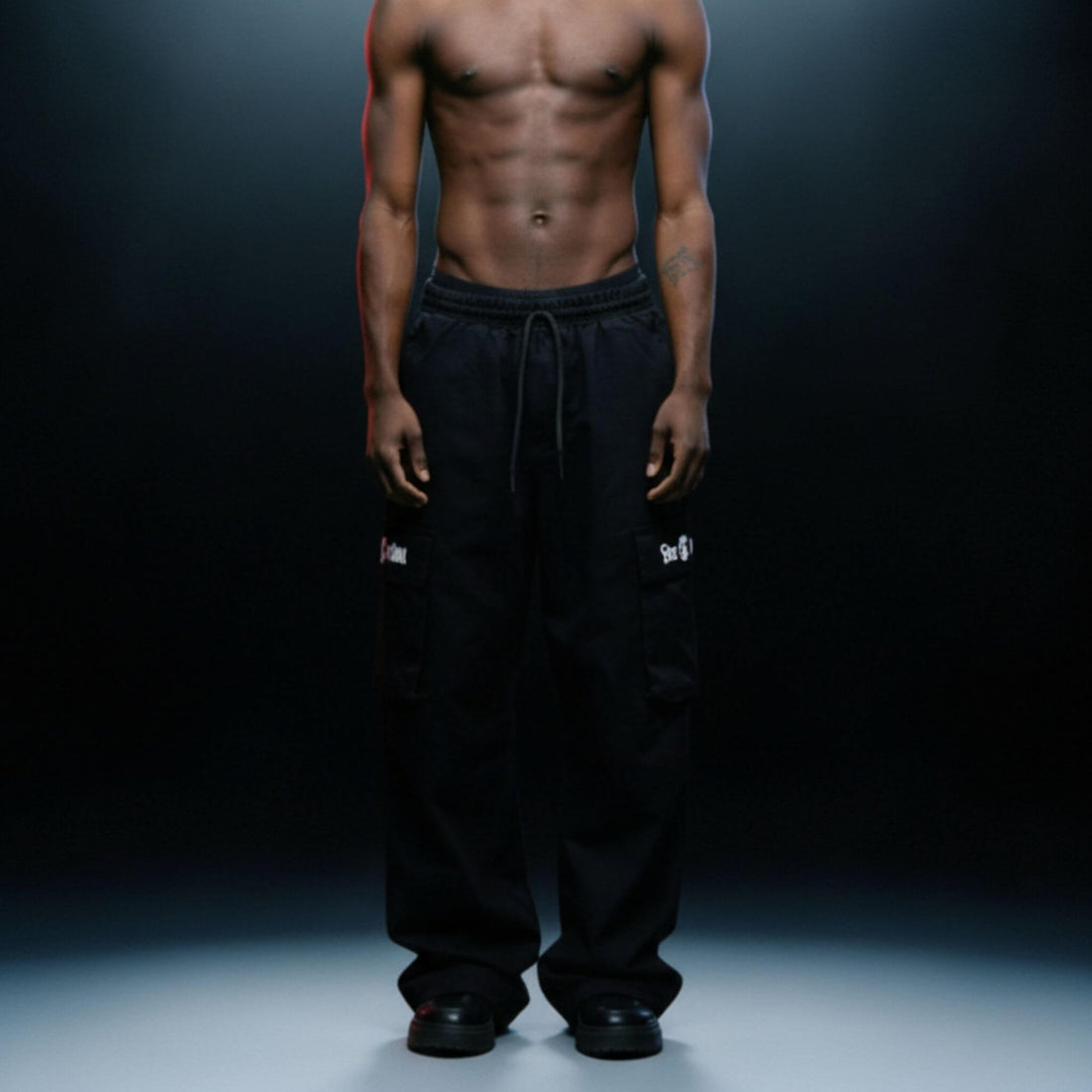 Calça Cargo "BASIC" - Preta