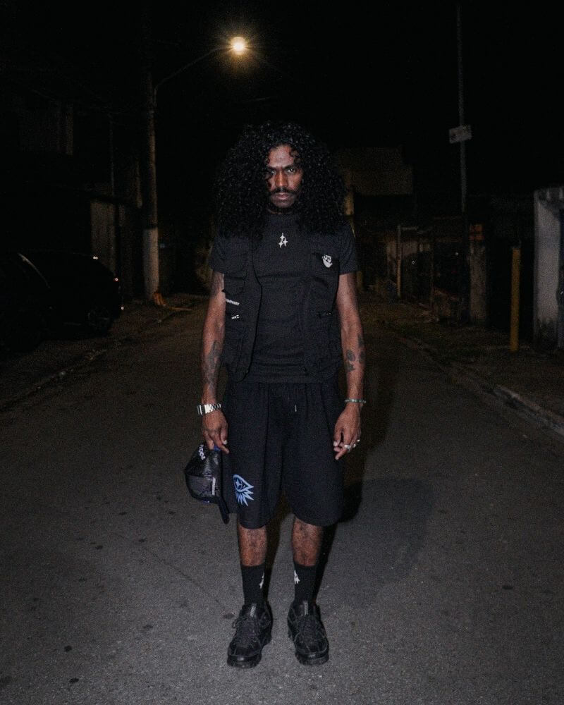 Camiseta Canelada "ASTRA" - Preta